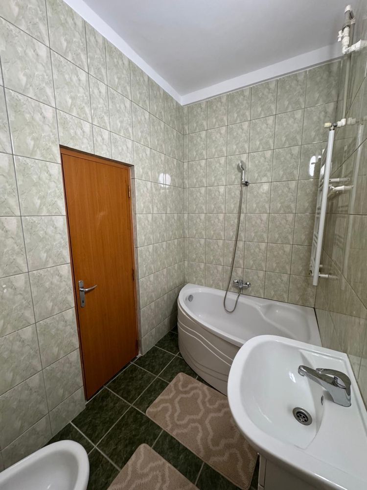 Apartament 3 camere, 2 băi, Bulevardul Bălcescu – Unirii, 800 € - Poză 8