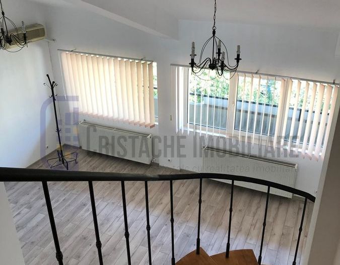 Birou tip duplex_160 mp_contorizare individuala_open space generos + 4 birouri - Poză 13