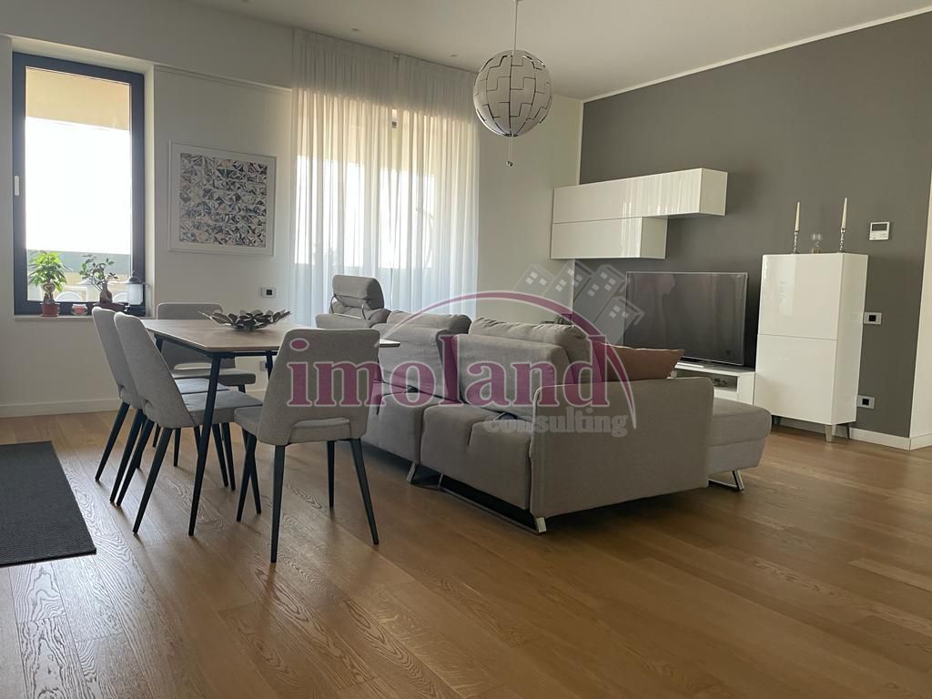 Apartament 3 camere mobilat + 2 garaje + boxa - Aviatiei Tower - Promenada - Poză 1