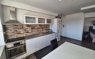 Vand apartament in centru - Poză 1