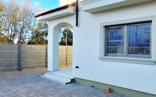 Oferim spre vanzare casa-duplex cu 4 camere si 3 bai situata in Giroc - Poză 3