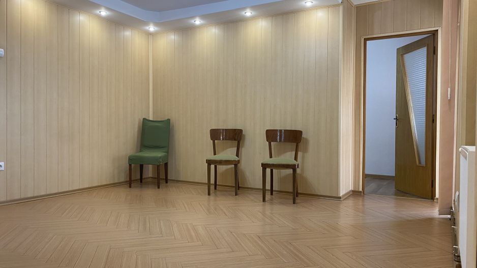 Vanzare apartament cu 4 camere luminos, vedere deschisă-Targoviste-M5 - Poză 4