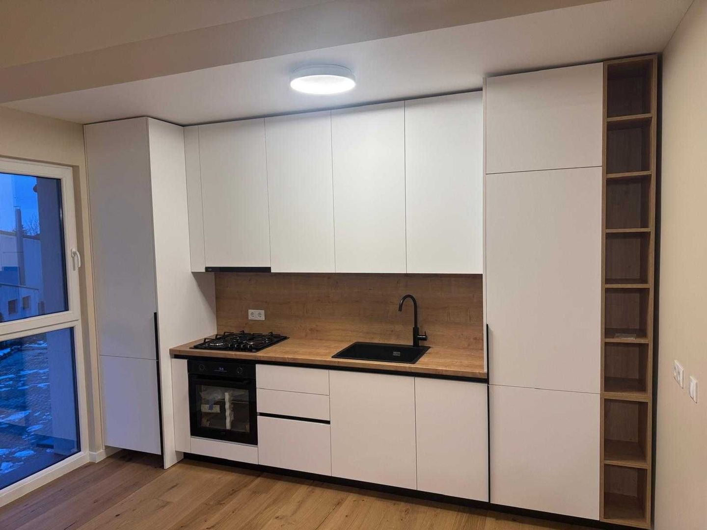 BRASADAS vinde ap finisat, mobilat 2 cam cu loc parcare. - Poză 1