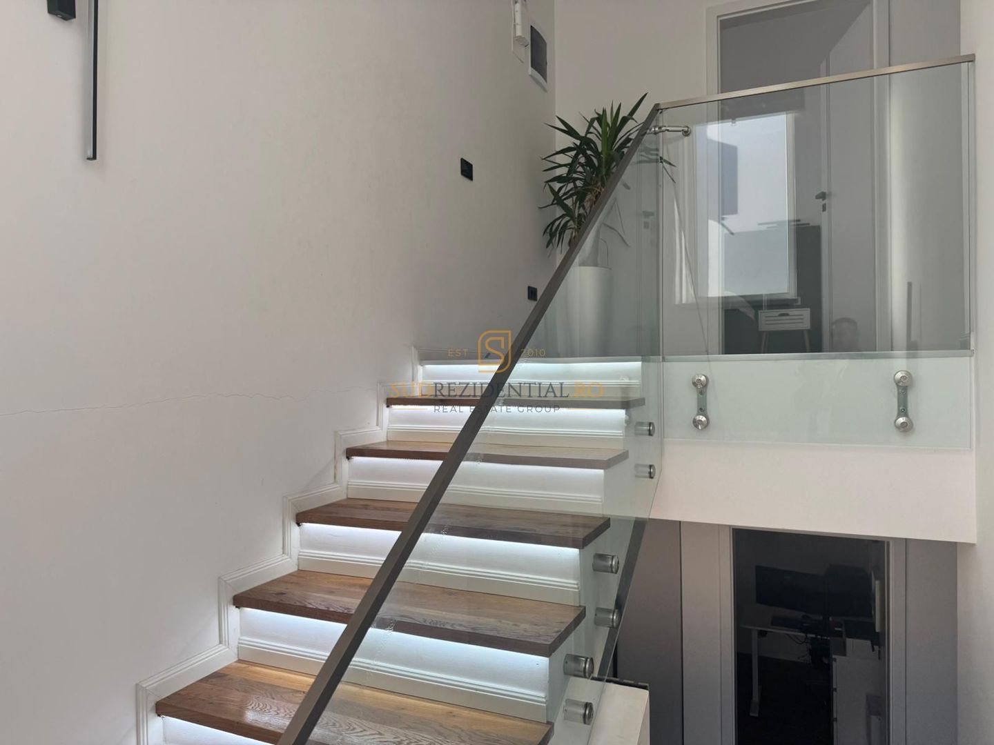 Casa individuala cu 5 camere, complet mobilata si utilata, Com Berceni - Poză 13