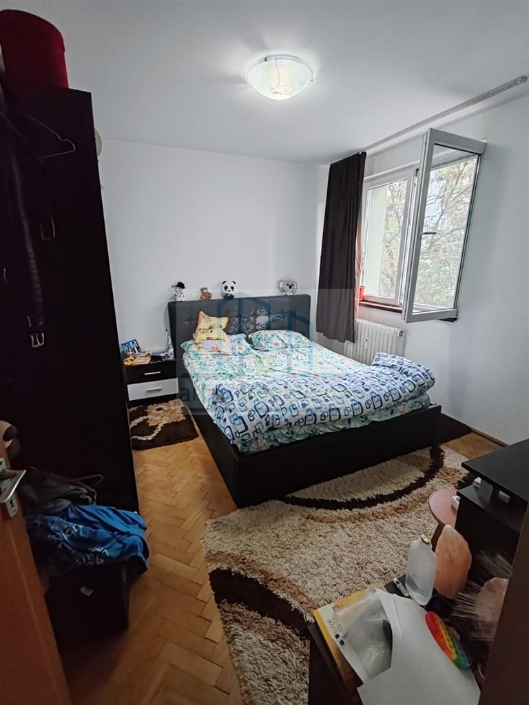 Vanzare Apartament 3 Camere Metrou Costin Georgian - Poză 4