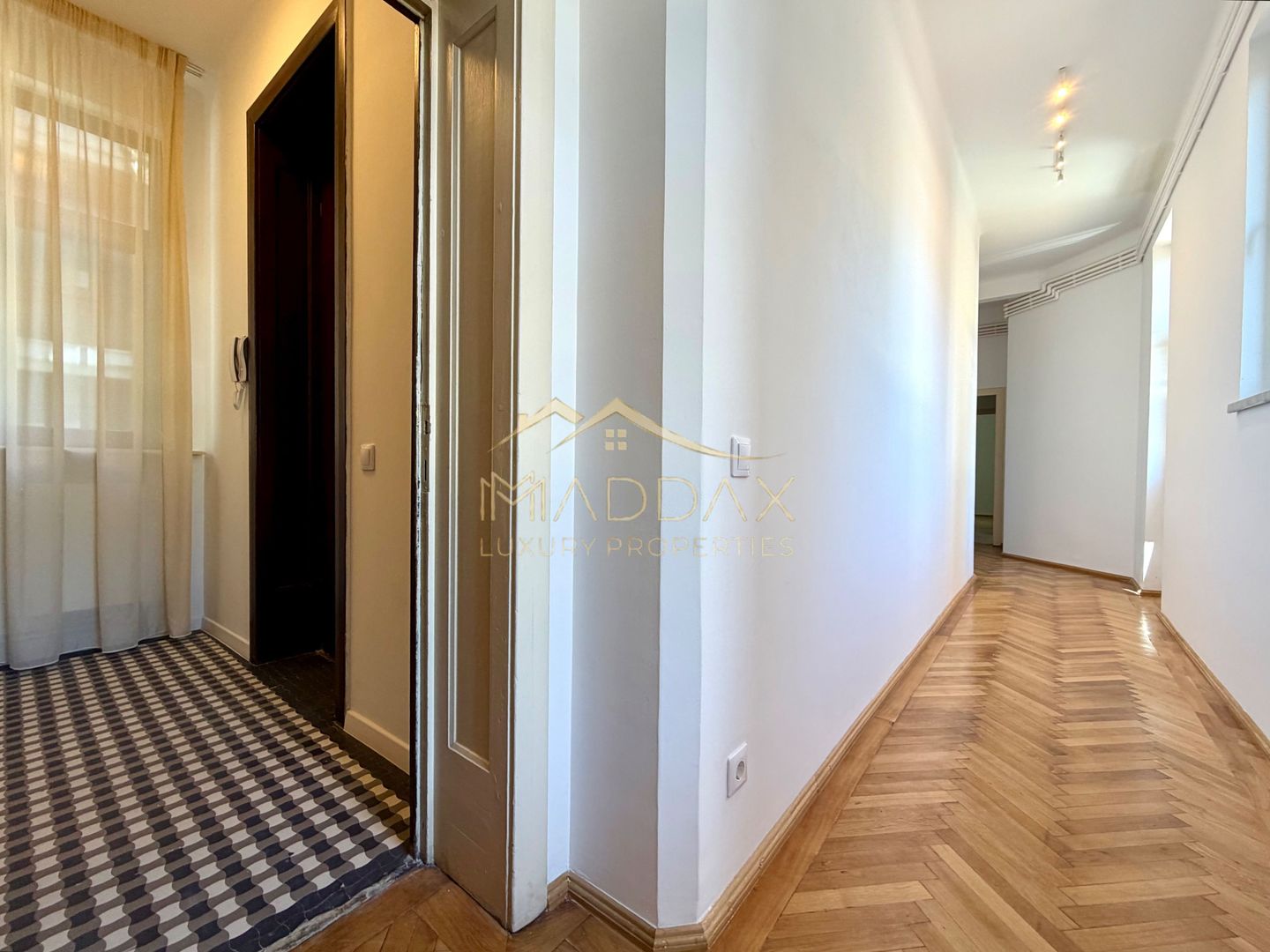 Birou cu 5 camere Unic *160mp* // Zona Eminescu- Polona - Poză 22
