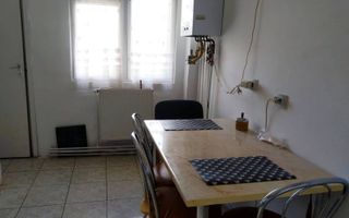 Apartament cu 4 camere decomandate, aproape de Iulius Mall. - Poză 2