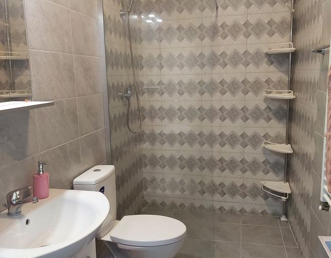 Închiriez garsonieră spațioasă,Vitan, metrou aproape, centrală proprie - Poză 8