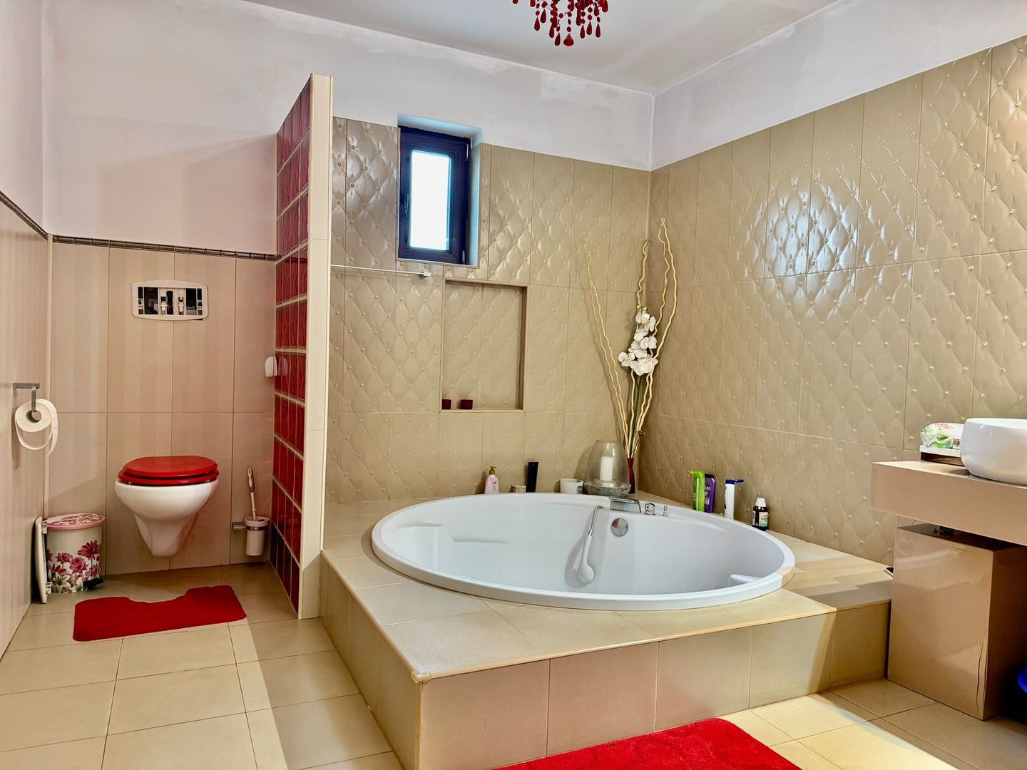 Casă elegantă cu piscină și curte generoasă – Otopeni Ferme - Poză 13