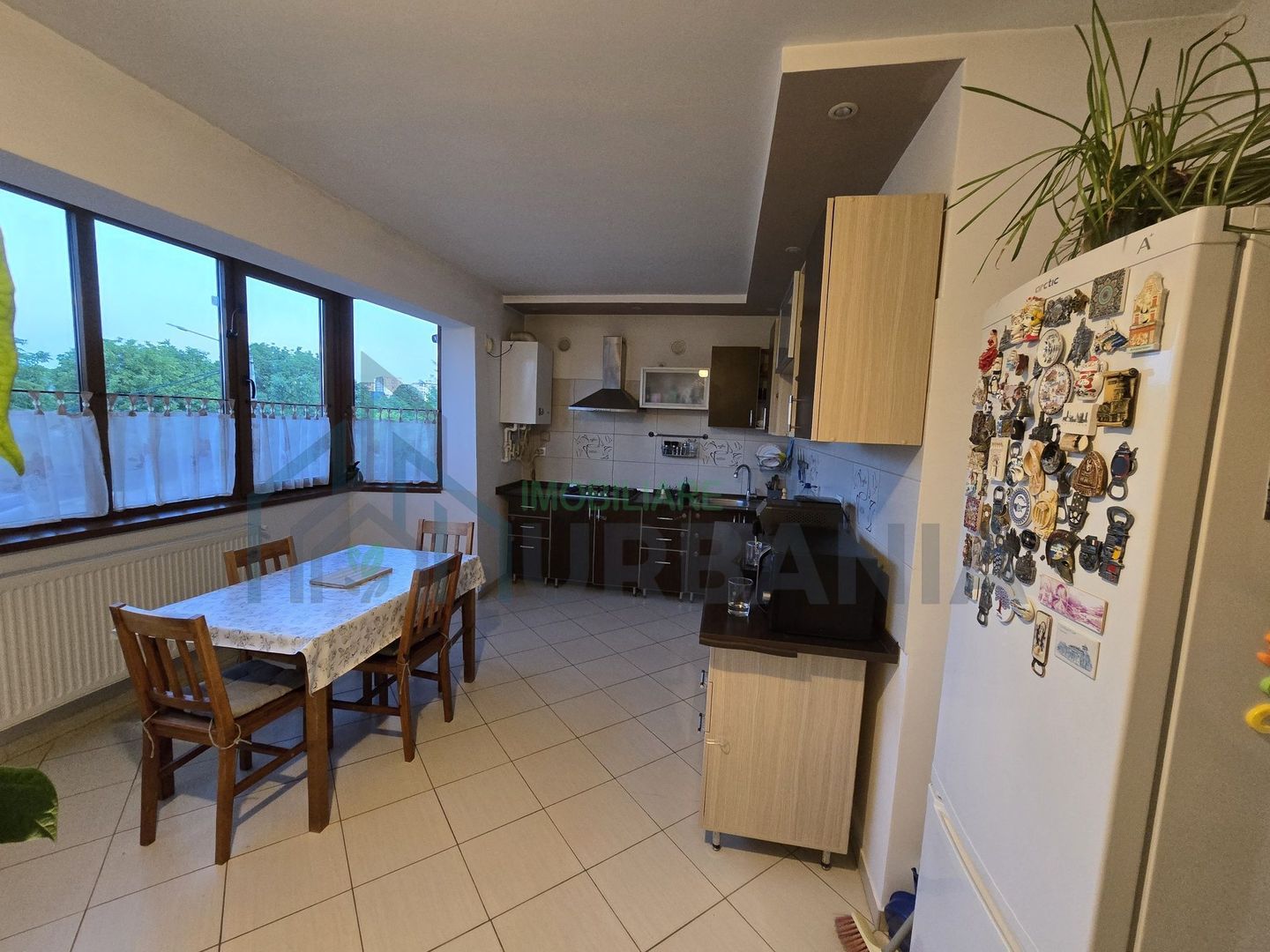 Apartament 4 camere, Cug 2, 124 mp, mobilat si utilat, 165.000 Euro - Poză 1