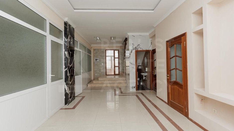 Chirie, oficiu, 320 mp, situat, str. 31 August, Centru - Poză 3