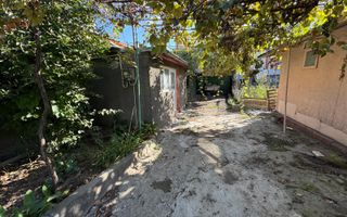 48500 Euro- 293 mp. Teren si casa batraneasca in mun. Galati - Poză 6