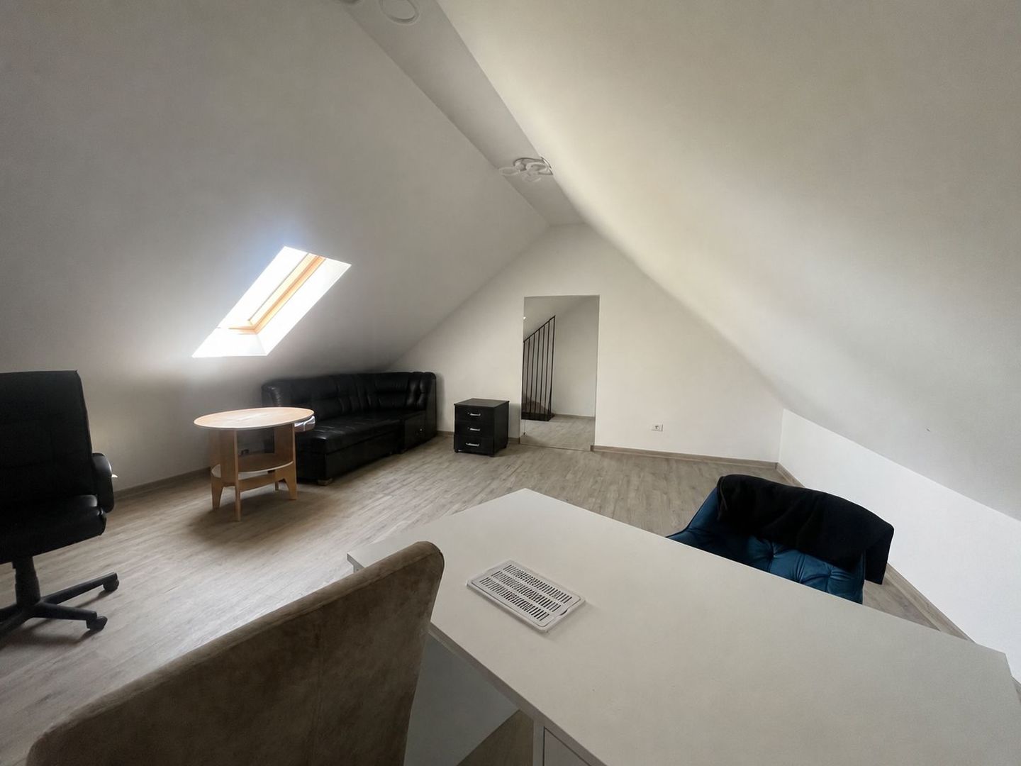 SPAȚIU COMERCIAL | COMPLET UTILAT PENTRU FRIZERIE| HORODNIC DE JOS - Poză 7