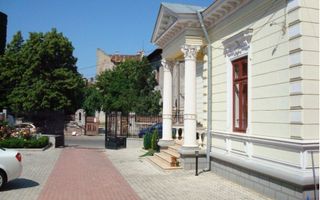 Vila Ultracentrala Monument Istoric restaurat - 12 locuri parcare - Poză 1
