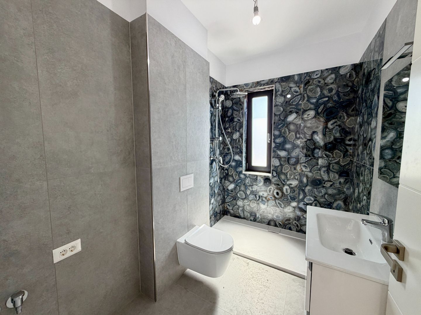 Penthouse Collection | Etaj retras | Cu Piscina Privata | GATA de mutat - Poză 7