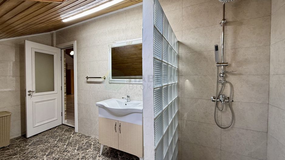 Vila 5 camere Volunatari| Mobilata, piscina exterioara - Poză 26