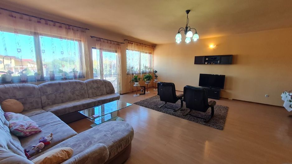 Apartament 5 camere la casa/pretabil birouri/cabinete/ - Poză 1