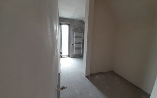 Casa individuala la intrare in Campenesti - Poză 6