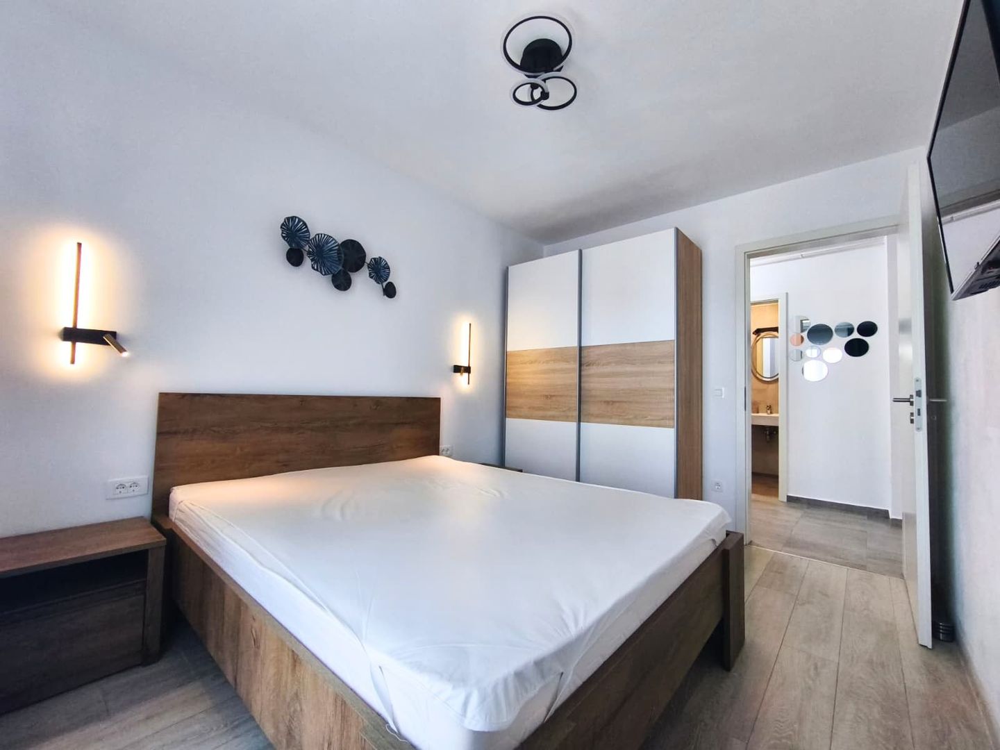 Studio Elegant în Kasper Coresi Balcon  Parcare  Boxă - Poză 12