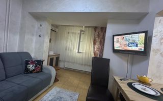 450 Euro/luna, Inchiriere apartament 45mp, o camera SPATIOASA, parter, - Poză 7