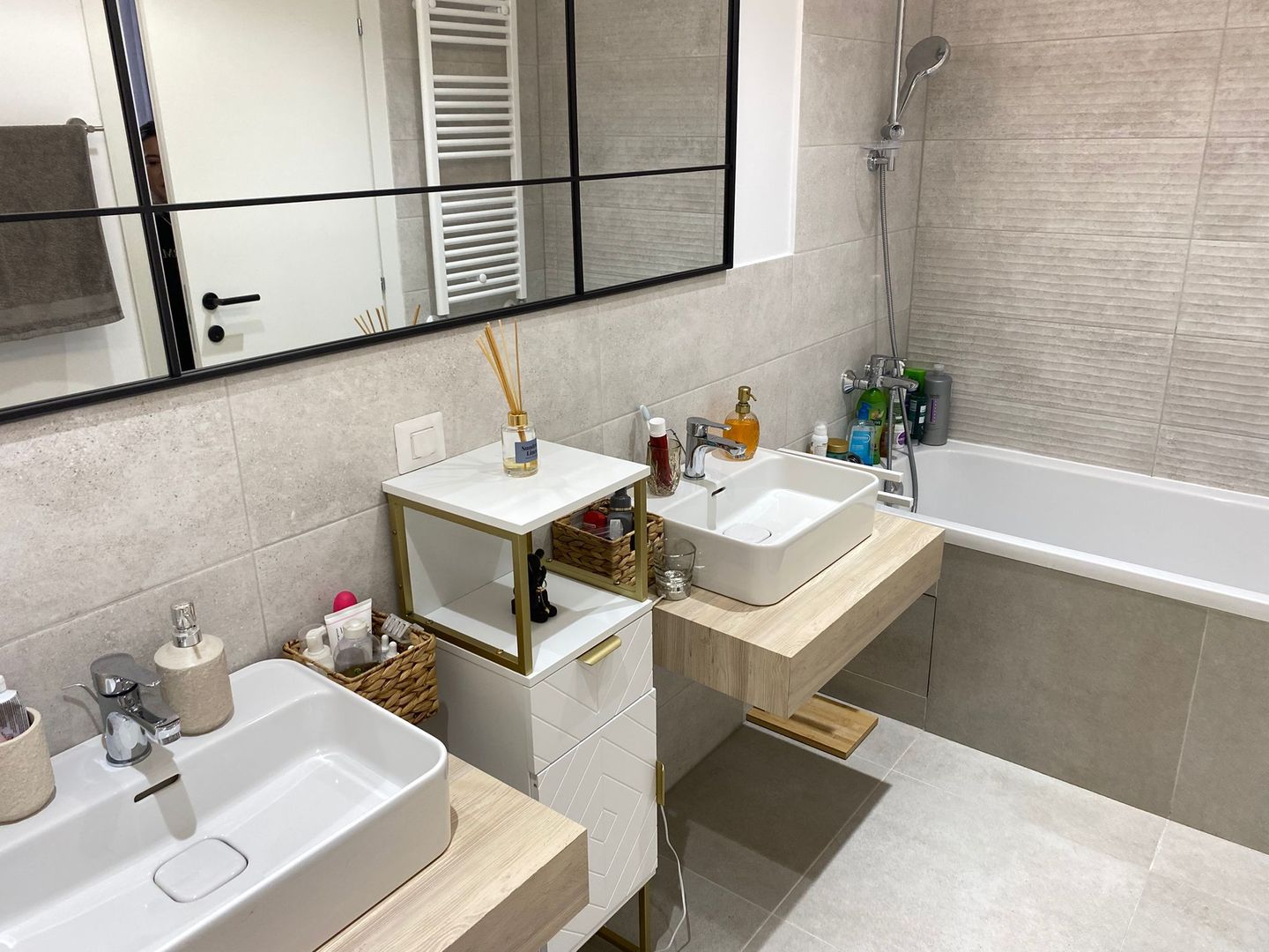 De Inchiriat Apartament 3 Camere de Lux, pe 2 Nivele, Sebastian sect.5 - Poză 29