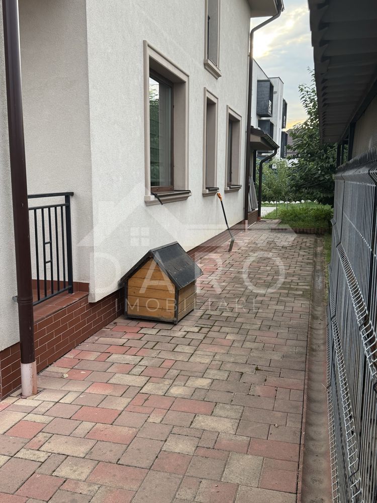 Casa de vanzare - Poză 2