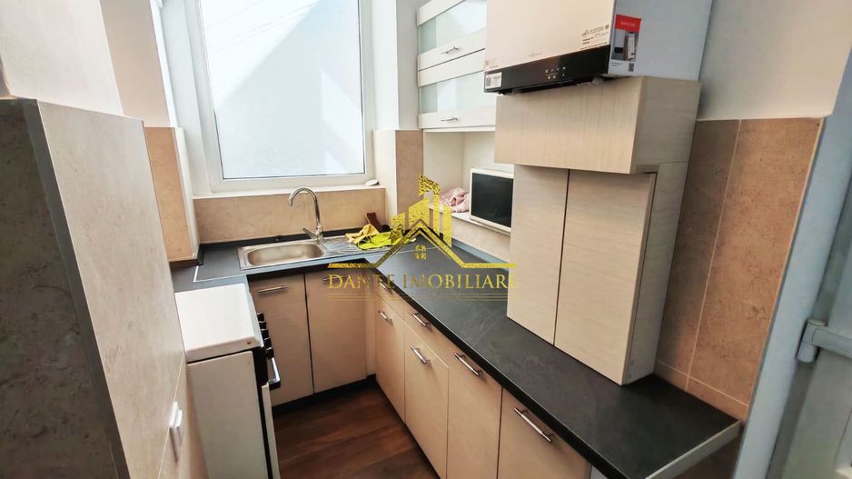 1 camera, spatios, mobilat modern, Central, Pta Avram Iancu, Sora - Poză 4