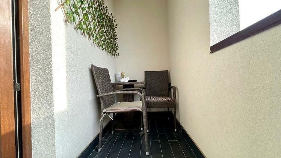 Giroc-Penny | 2 Camere | Etaj 1 | Mobilat si Utilat | Loc de parcare - Poză 9