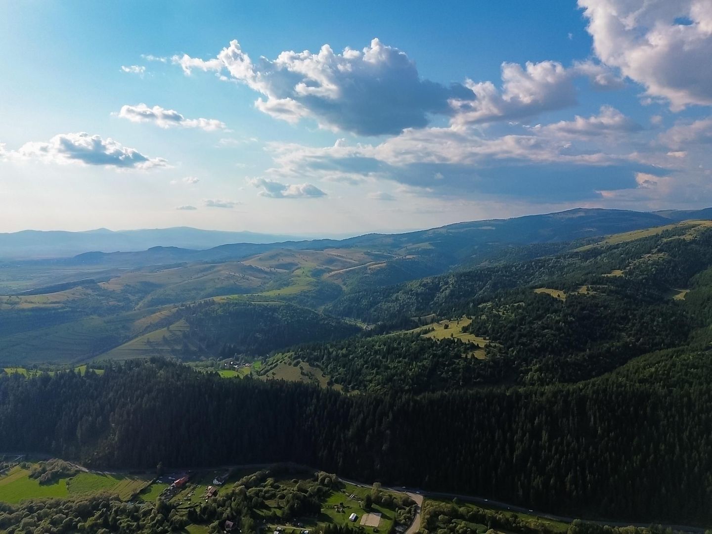 Casă montană cu 3.000 mp teren | Dorna Arini – lângă Vatra Dornei - Poză 7