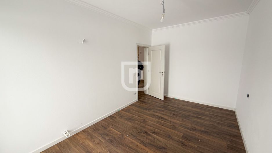 Casă S+P+E, 320 mp utili, teren 2.650 mp – zona Aurel Vlaicu, Suceava - Poză 12