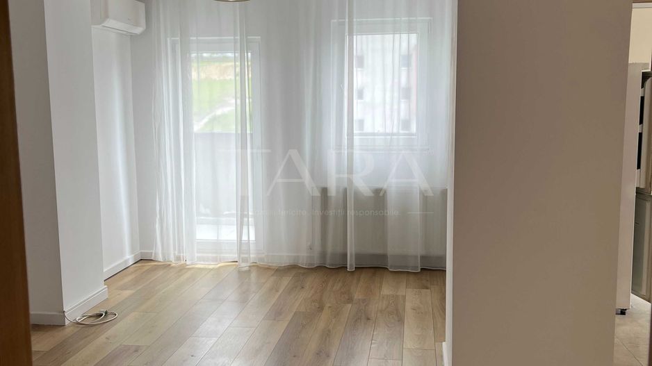 Penthouse cu terasă spațioasă și două parcări – zona BMW / Metro - Poză 2