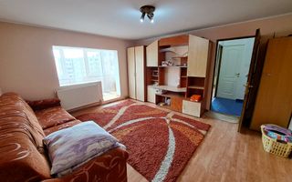 Apartament 3 camere zona centrala 66 m² - Poză 1