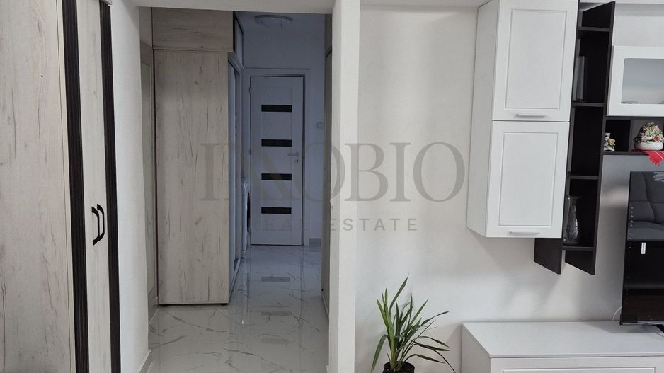 Închiriere 3 camere, Piata Victoriei, nou renovat - Poză 2