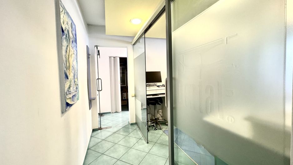 Cabinet stomatologic cu tradiție 20+ ani - dotat si funcțional - Poză 12