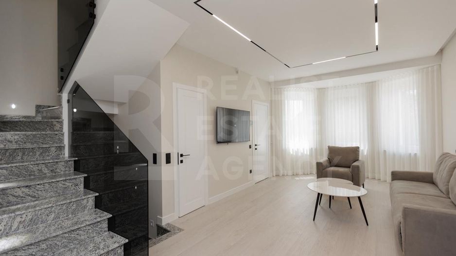 Chirie, casă, 4 camere, strada Plaiului, Botanica - Poză 3