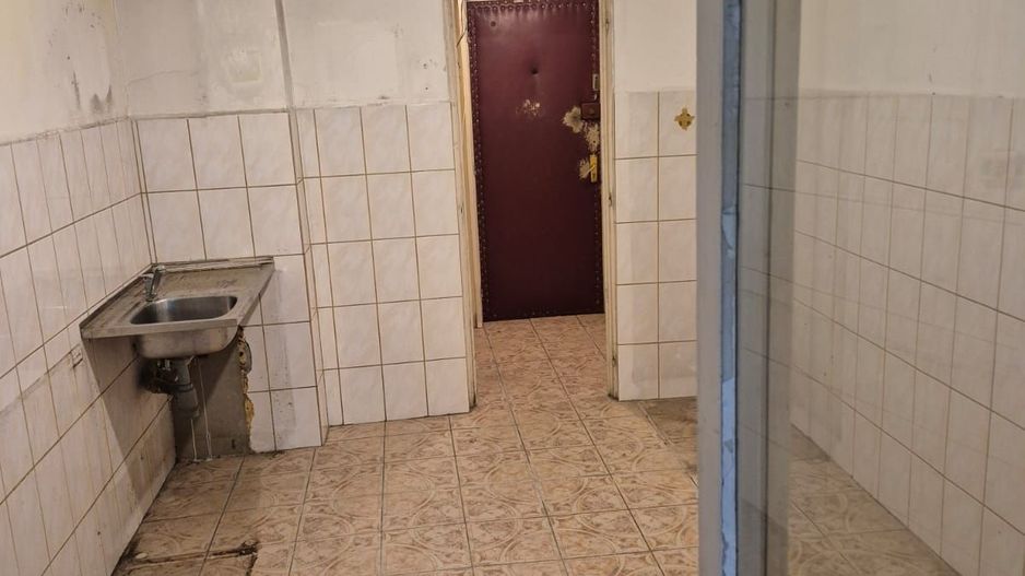 Militari-Pacii, Zona Turbomecanica, vanzare 3 camere etaj 1 - Poză 2
