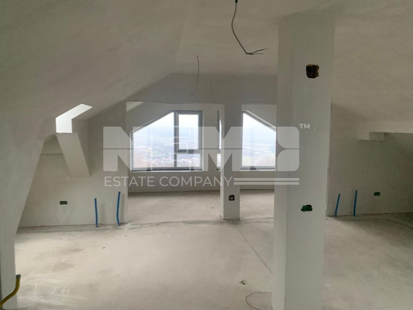 Penthouse| Zamca| 183 mp - Poză 1