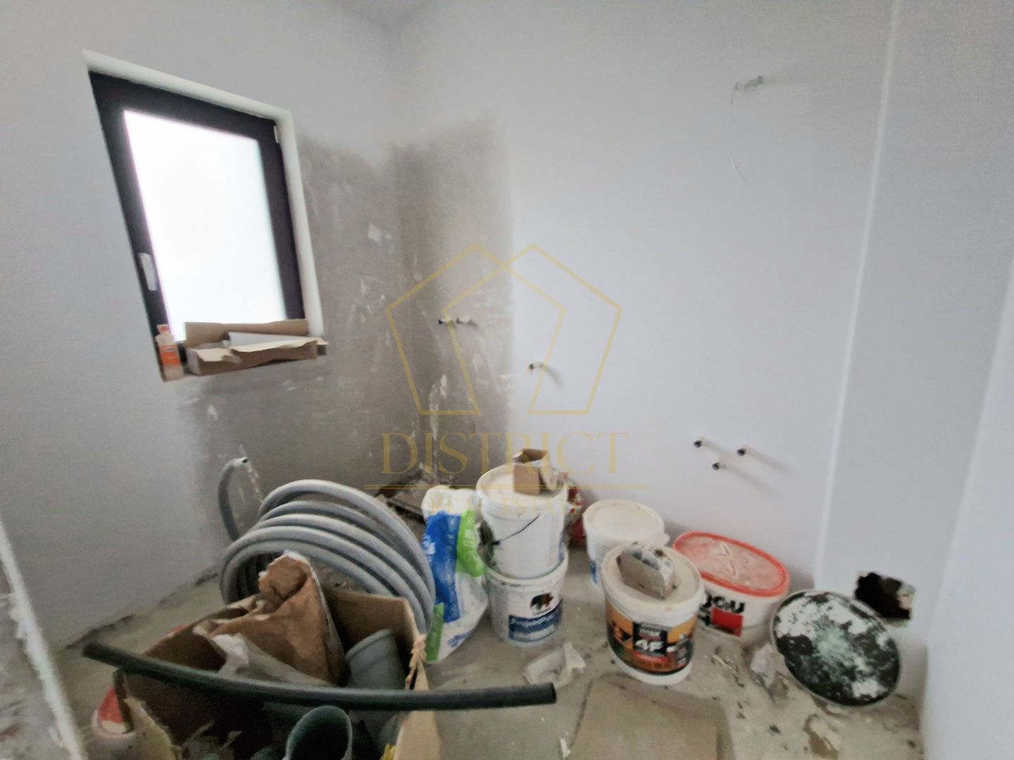 Duplex spatios despartit prin camera tehnica cu 5 camere | Urseni - Poză 4