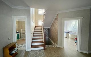 VILĂ SPAȚIOASĂ 360 MP | 8 camere - Poză 24
