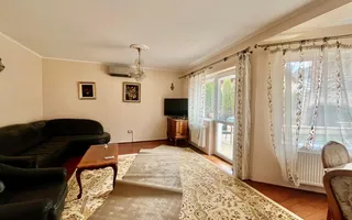 De închiriat – Vilă premium cu panouri fotovoltaice, grădină și garaj - Poză 19