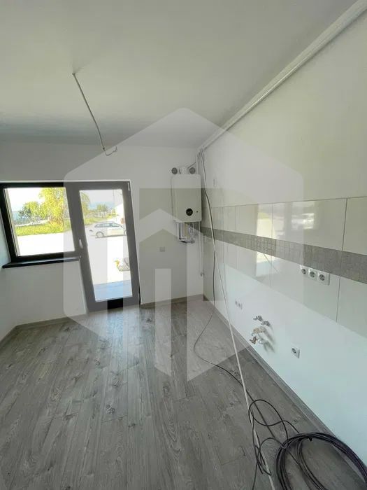 Selimbar | Apartament 2 camere | - Total Decomandat | Etaj 3 - Poză 12