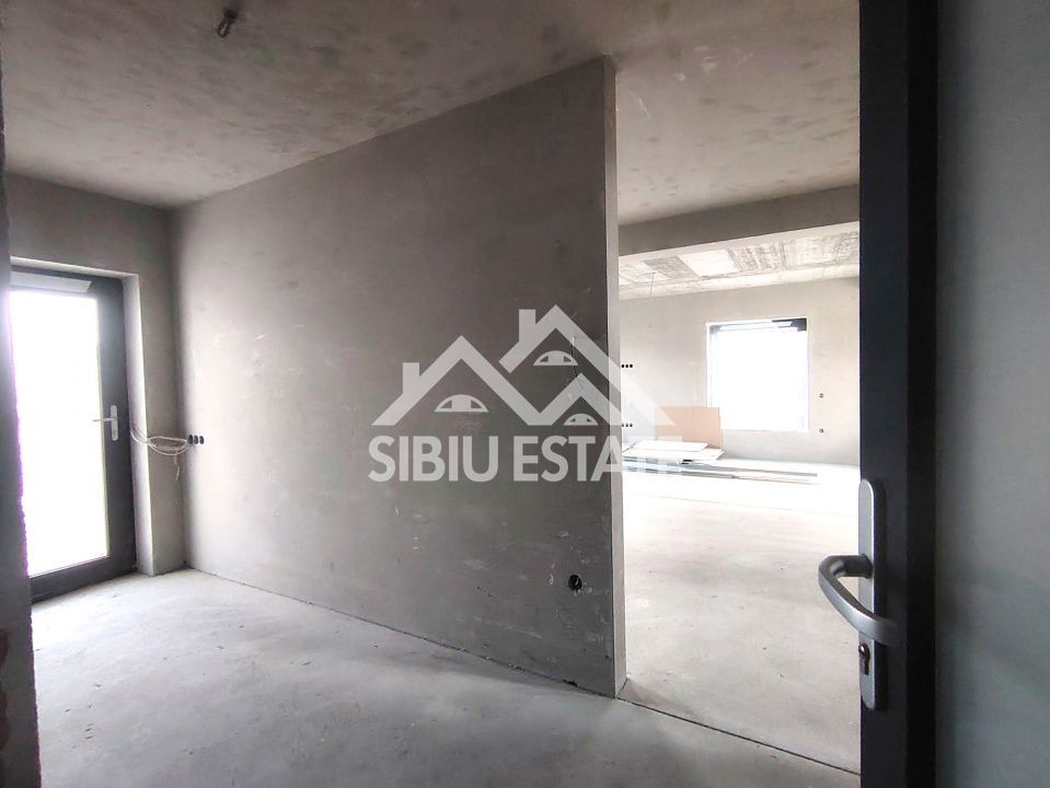 Casa 4 camere, 3 bai, garaj si curte larga, Sibiu Selimbar - Poză 5