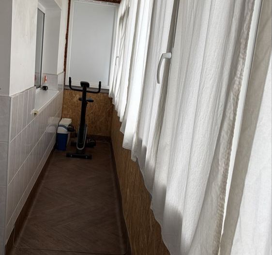 De Inchiriat : Apartament 3 Camere, Bd. Alexandru Obregia – Piața Sudului - Poză 5