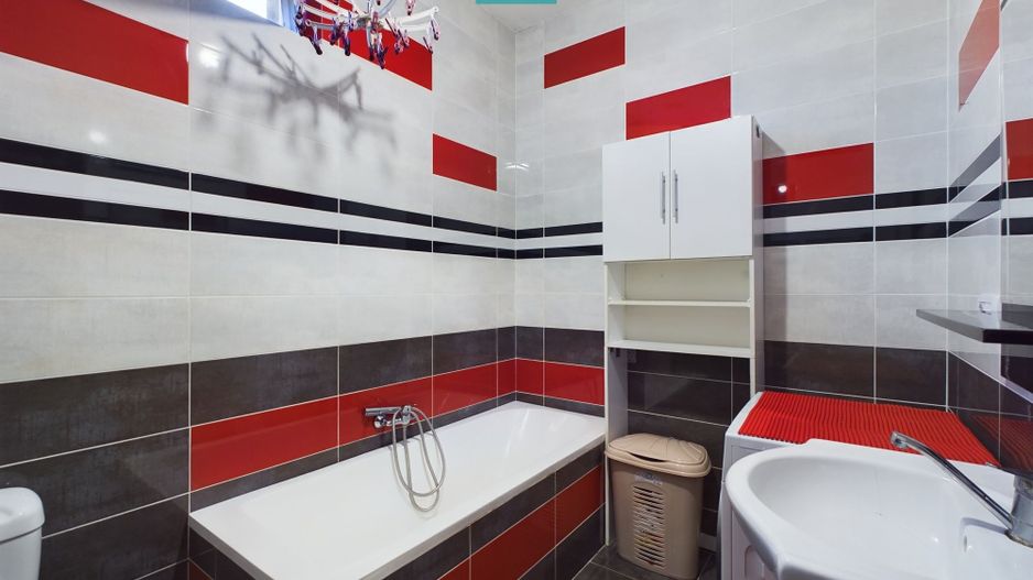 Apartament la casă - 3 camere, Pârneava - Poză 14