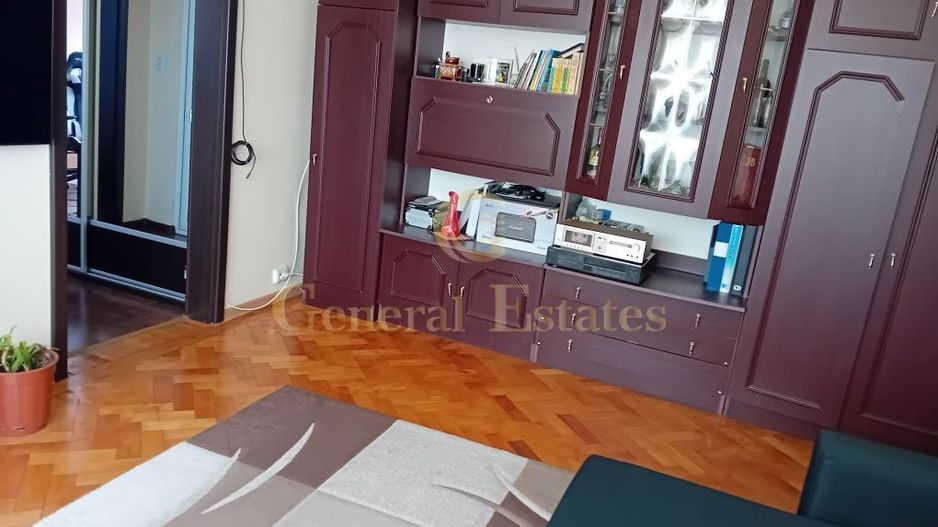 Apartament 2 camere,semidecomandat, mobilat, utilat - Poză 1
