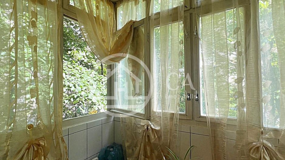 Apartament de vanzare cu 2 camere in zona Dacia, Oradea - Poză 4