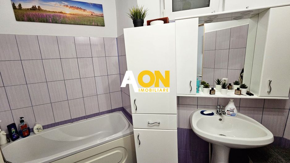 Casa 4 camere, 2 bai, 2 bucatarii, 1050 mp teren, zona Centru - Poză 9