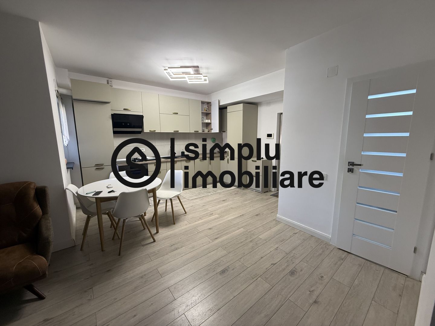 Apartament 3 camere Bloc Nou et 1/3 - Poză 12