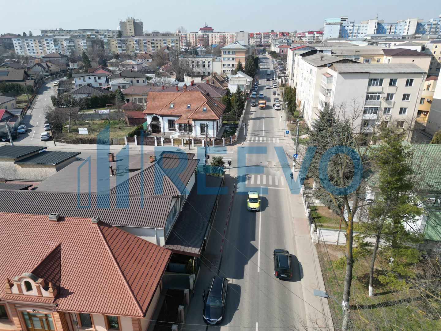 Clădire și teren pentru investiție, central Roman - Poză 70