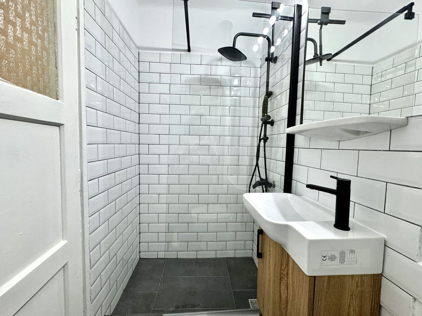 Apartament 2 camere, primitor, cu garaj, in zona Centrala-Universitate - Poză 17